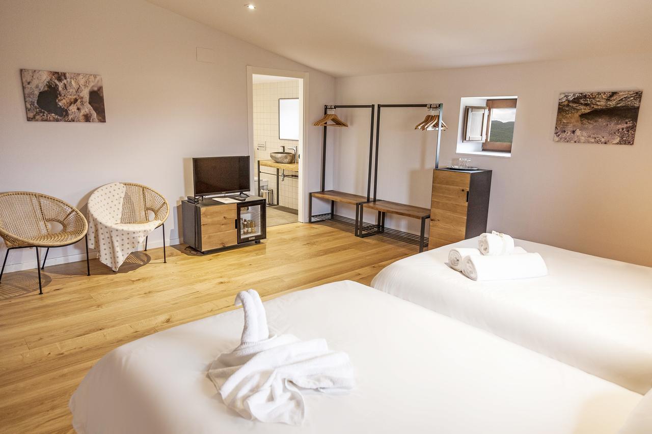 Hotel Casa Albets Lladurs Eksteriør bilde